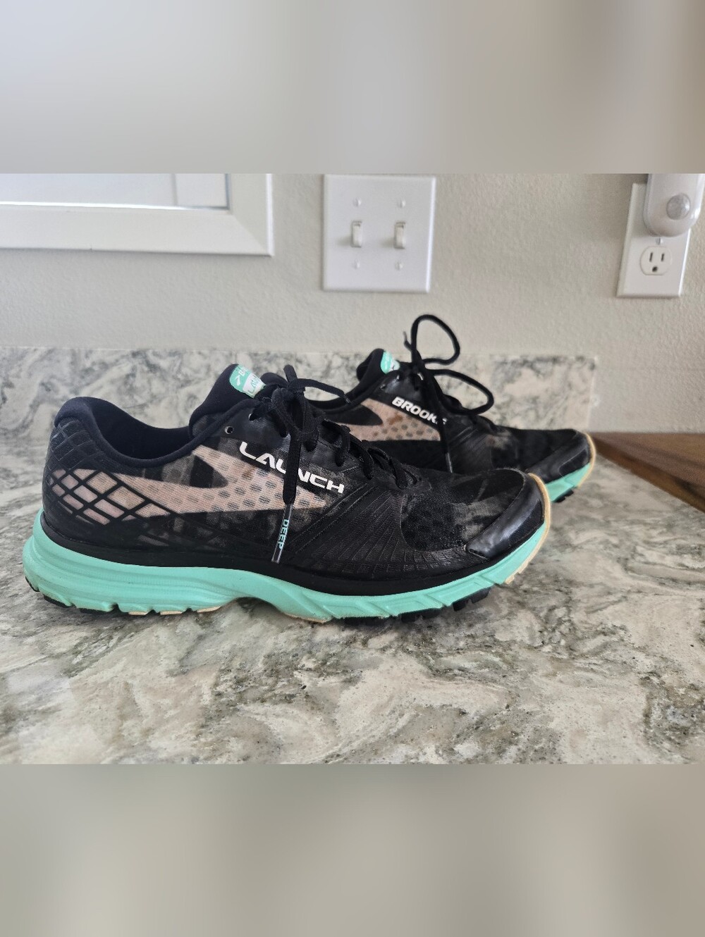 Brooks Launch 3 Running Sneakers